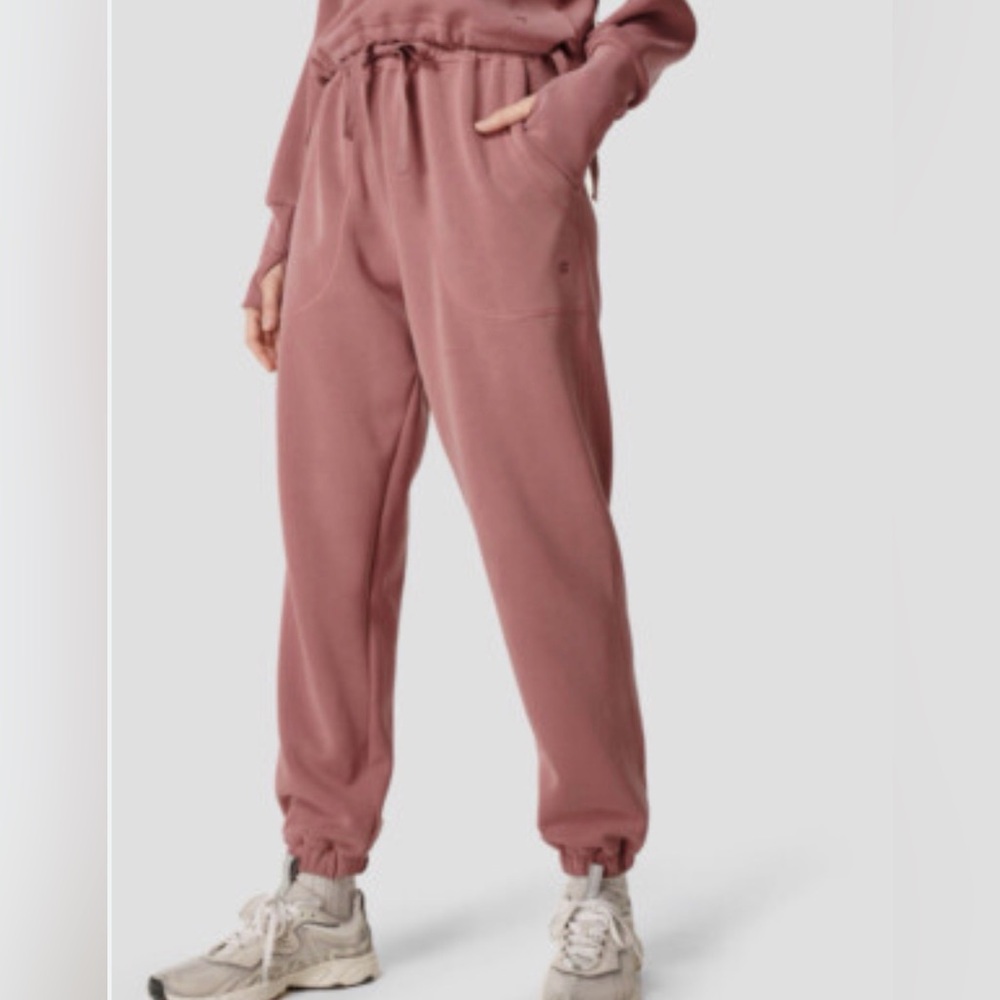 Sweaty Betty Sand Washed - Dusty Rose Joggers size medium 8-10